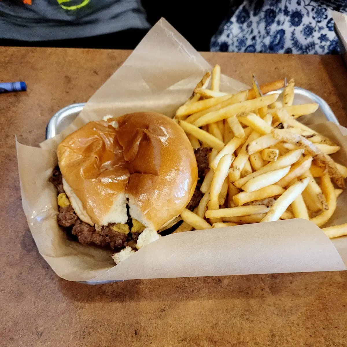 Kids Cheeseburger