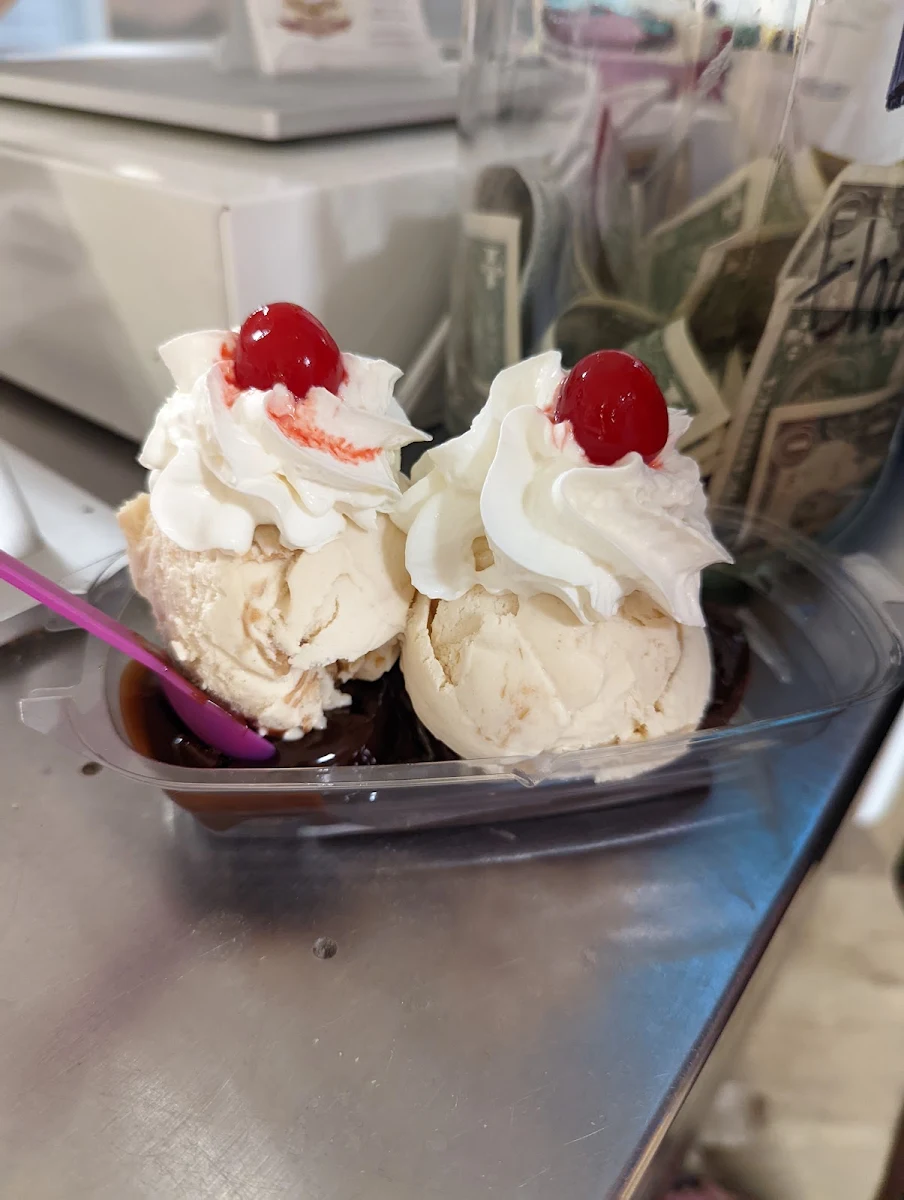 Brownie Sundae
