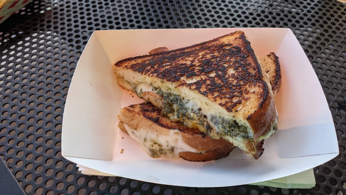 Pesto Cheese Melt