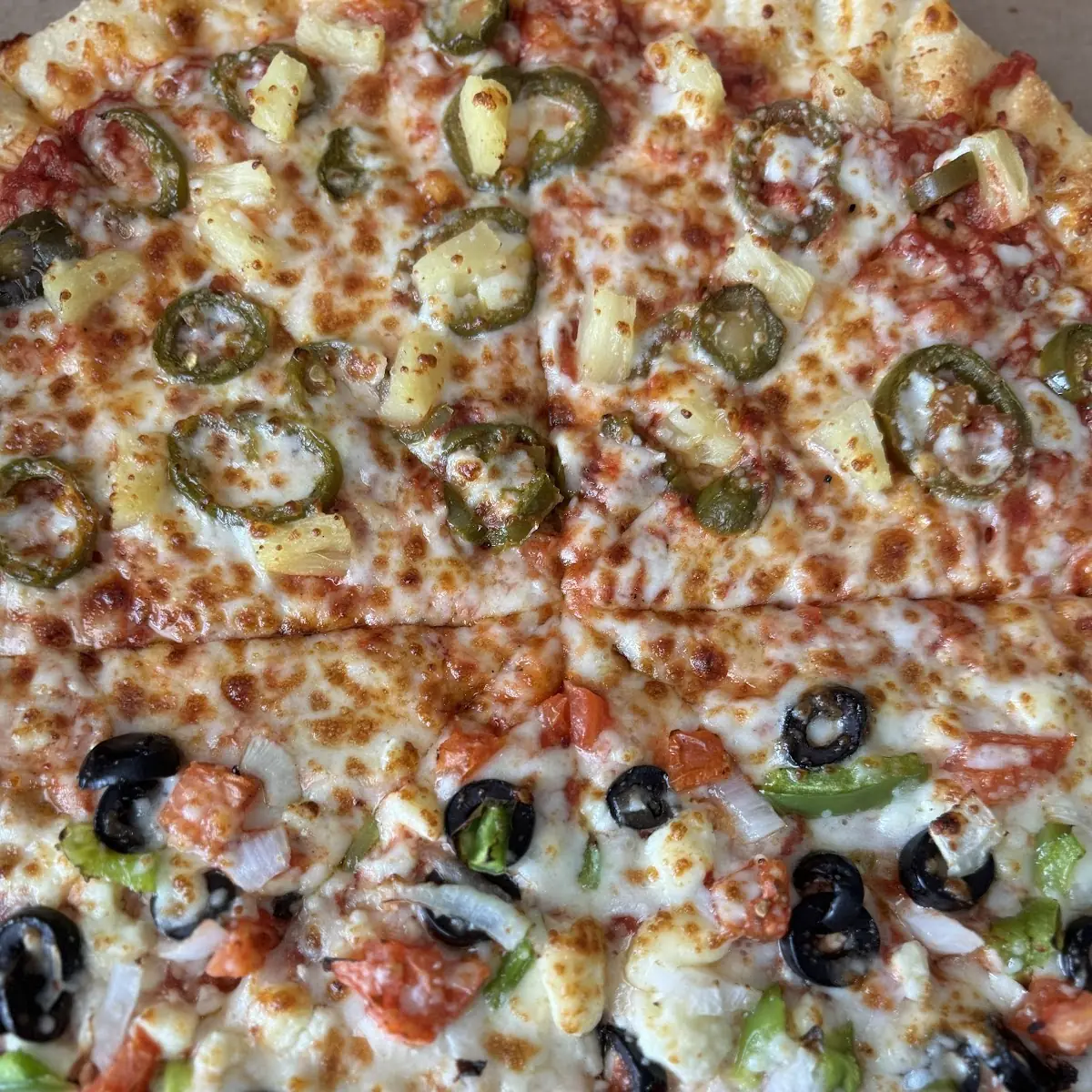 Tandoori Chicken Pizza Halal