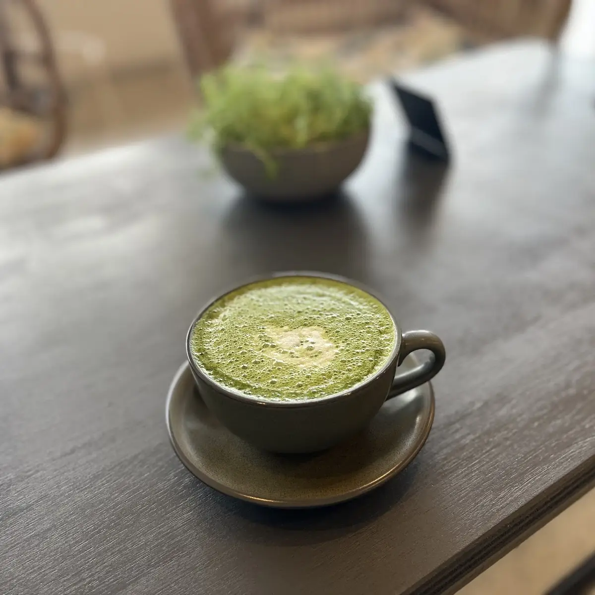 Iced Matcha Latte w/ Mango