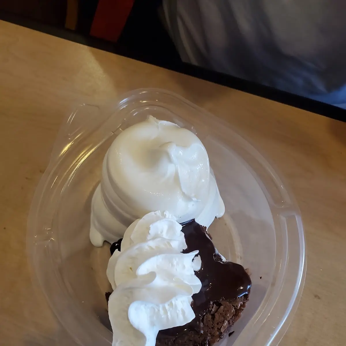 Vanilla Ice Cream with Brownies