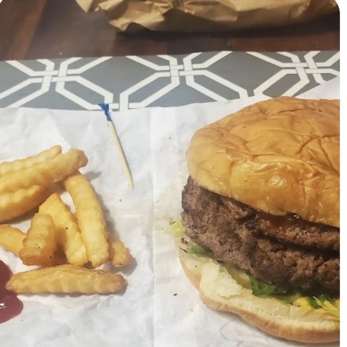 Double Hamburger w Fries