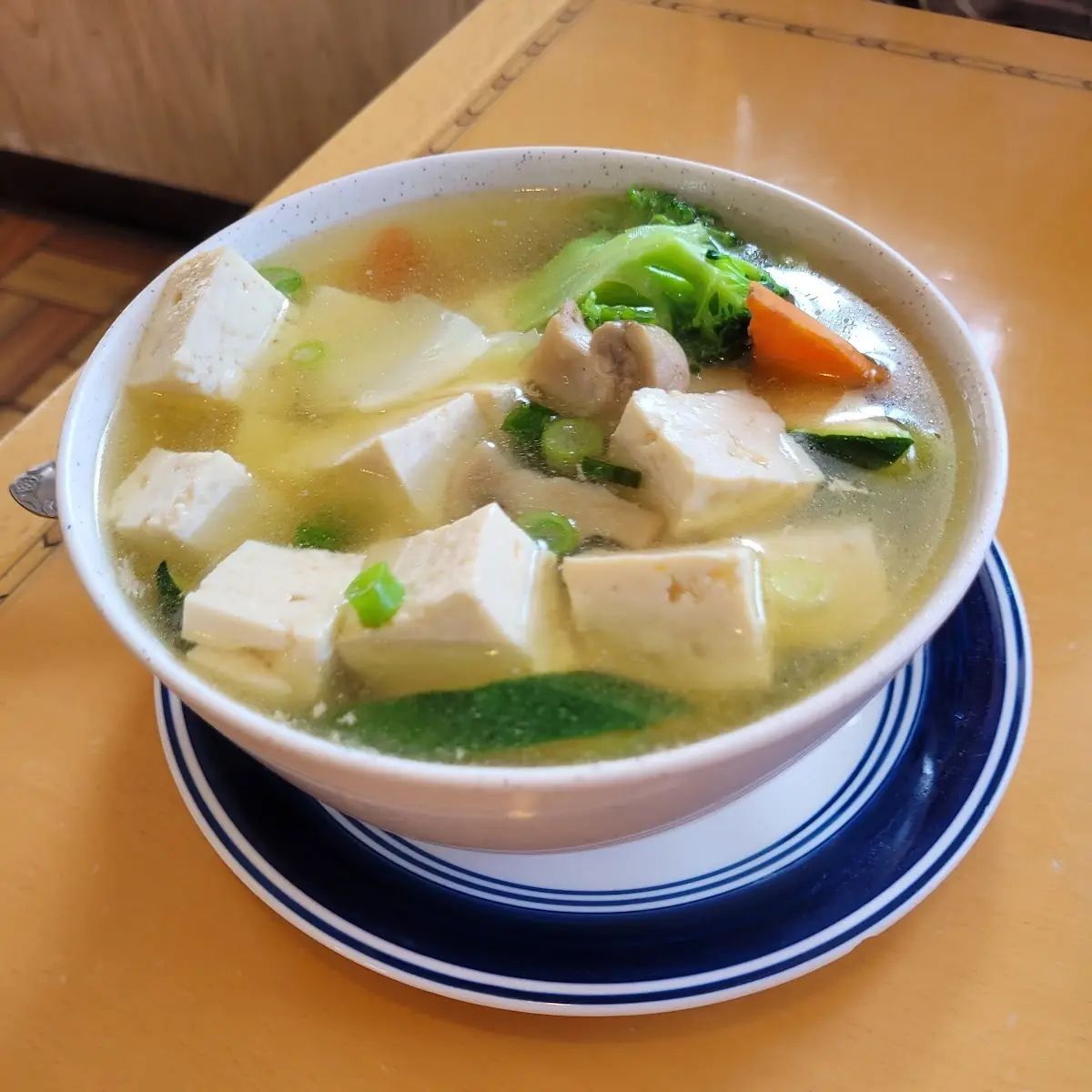 Wonton Soup with Tofu and with Mixed Vegetables
