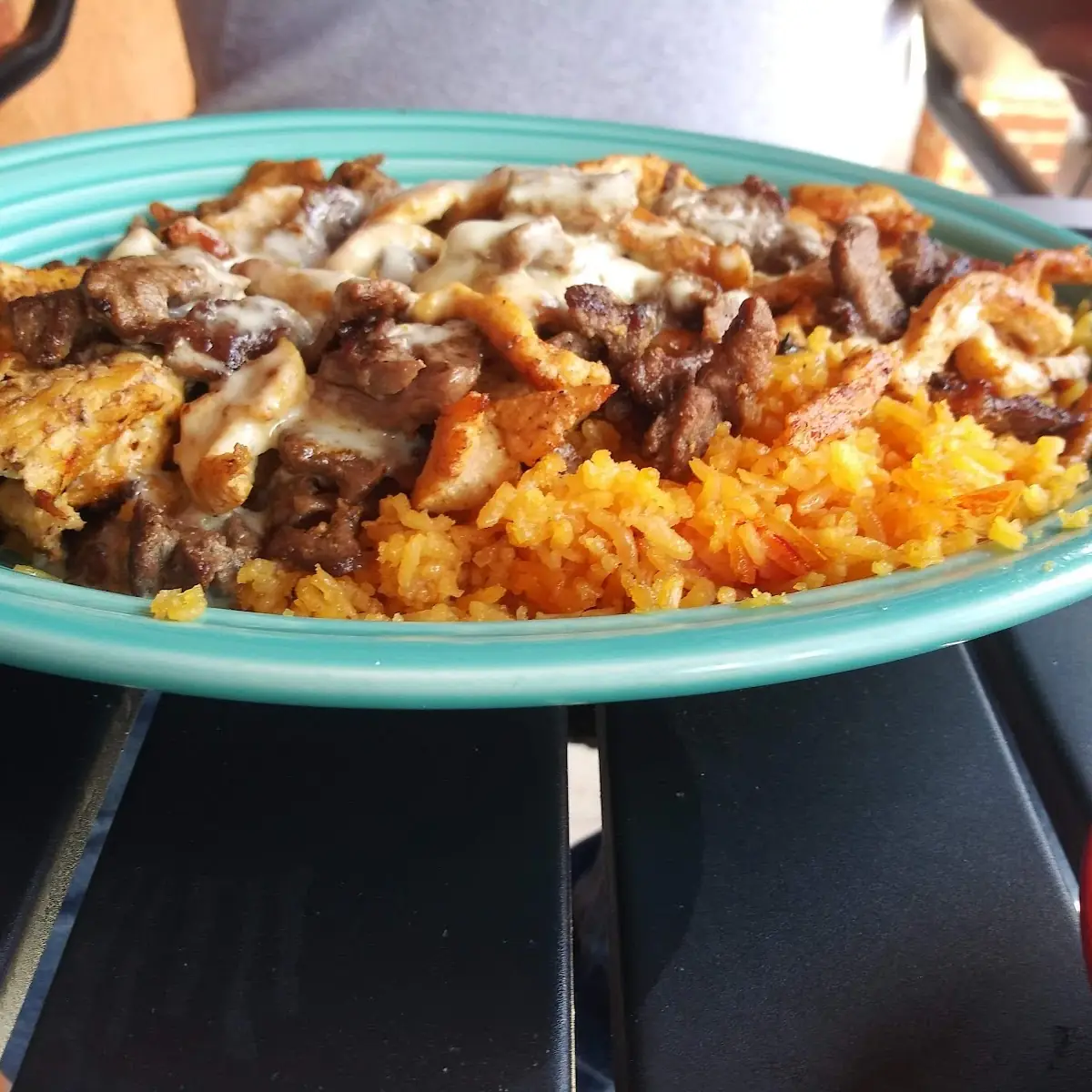Beef Tips Chicken & Rice