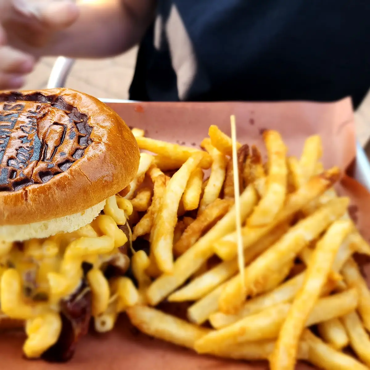Mac Attack Cheeseburger