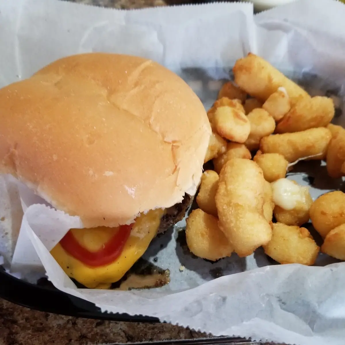 Cheeseburger & Cheese Curds