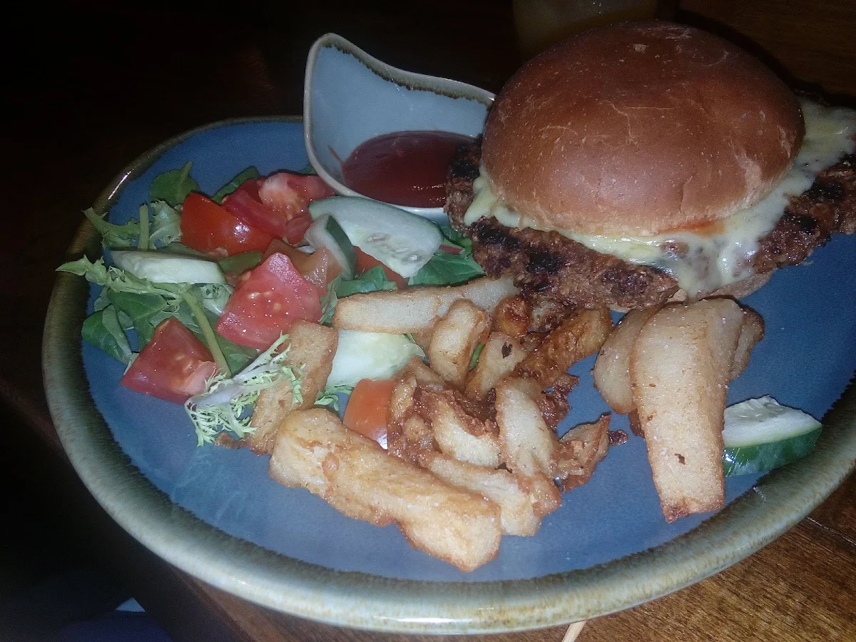Cheeseburger, Briars Restaurant