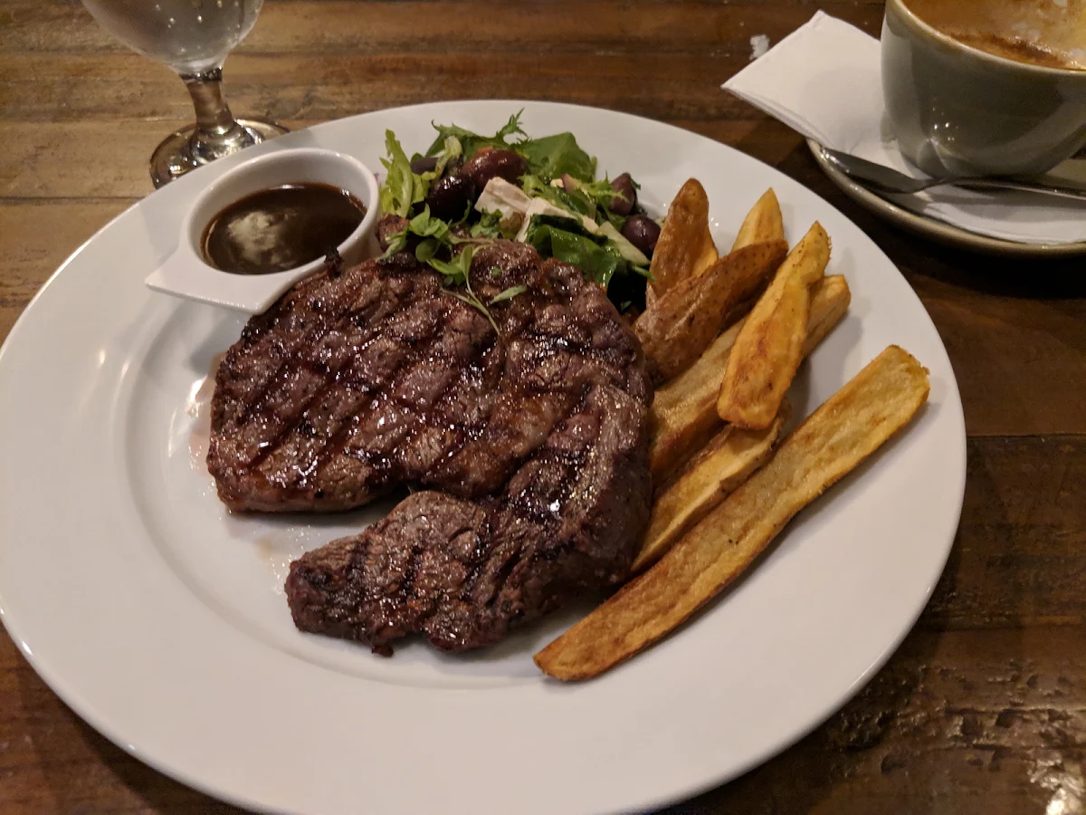 Highlights, Briars Restaurant