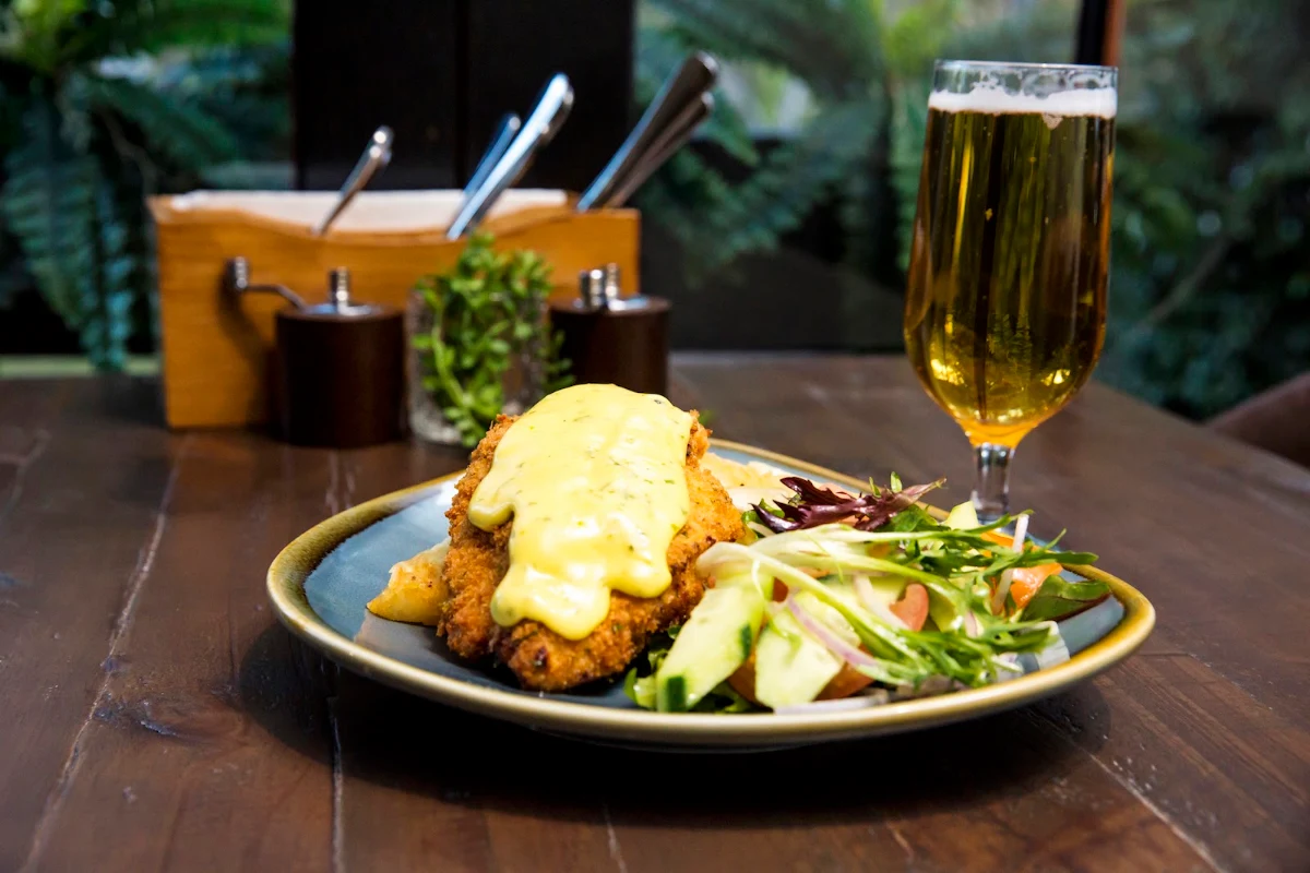 Highlights, Briars Restaurant