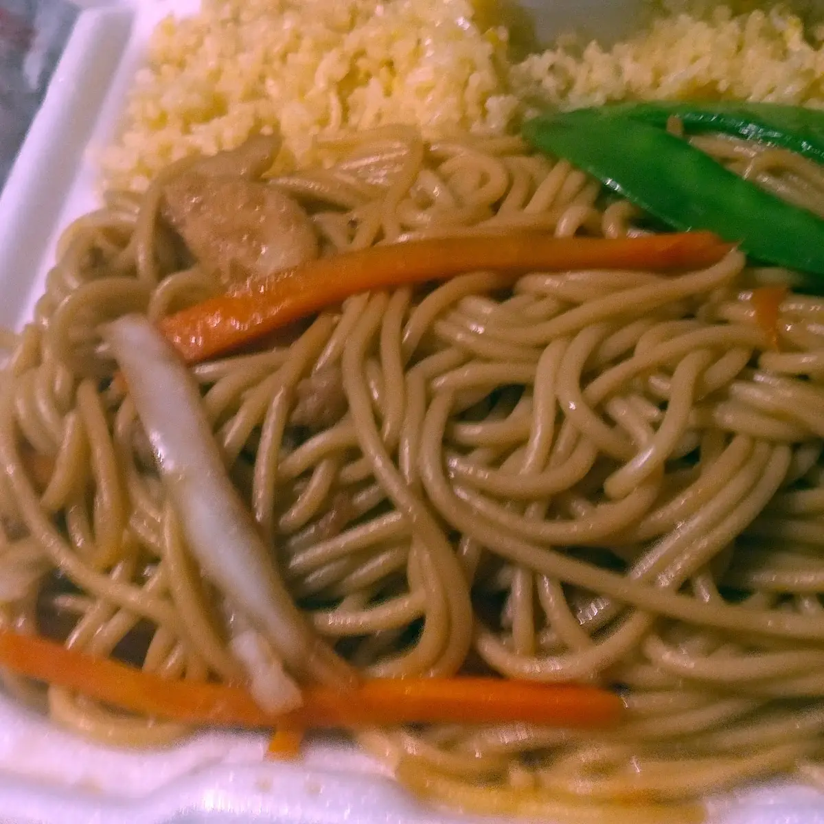 Chicken Lo Mein