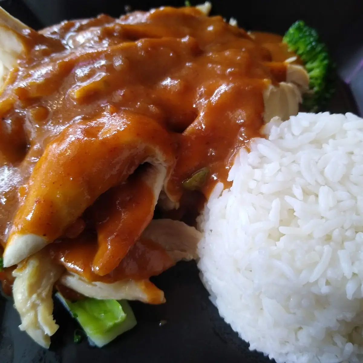 Chicken with Peanut Sauce