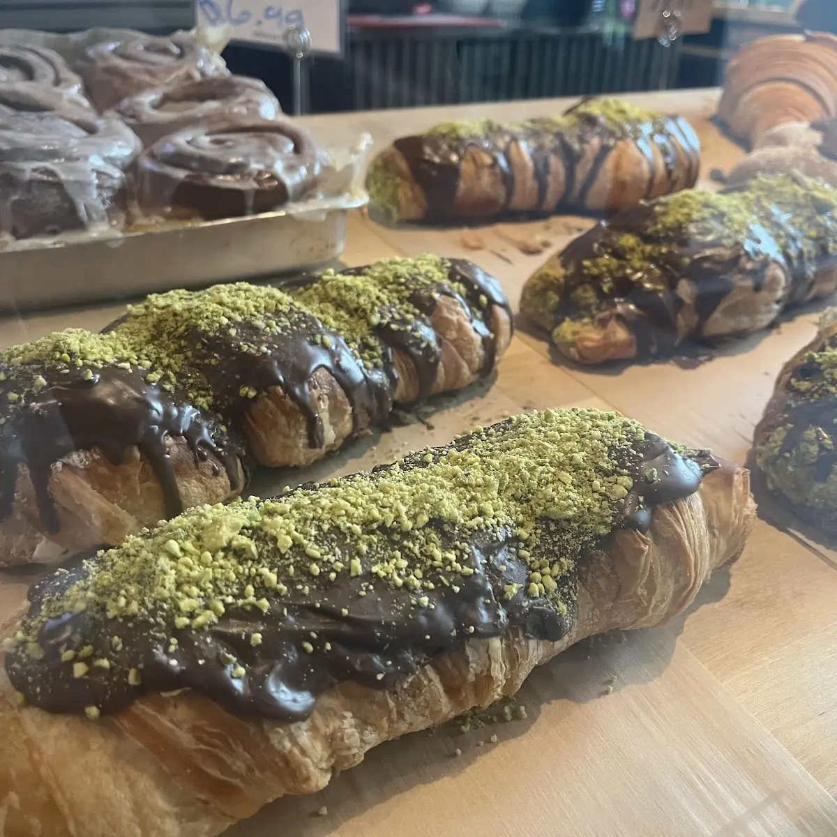 Pistachio Cream Roll