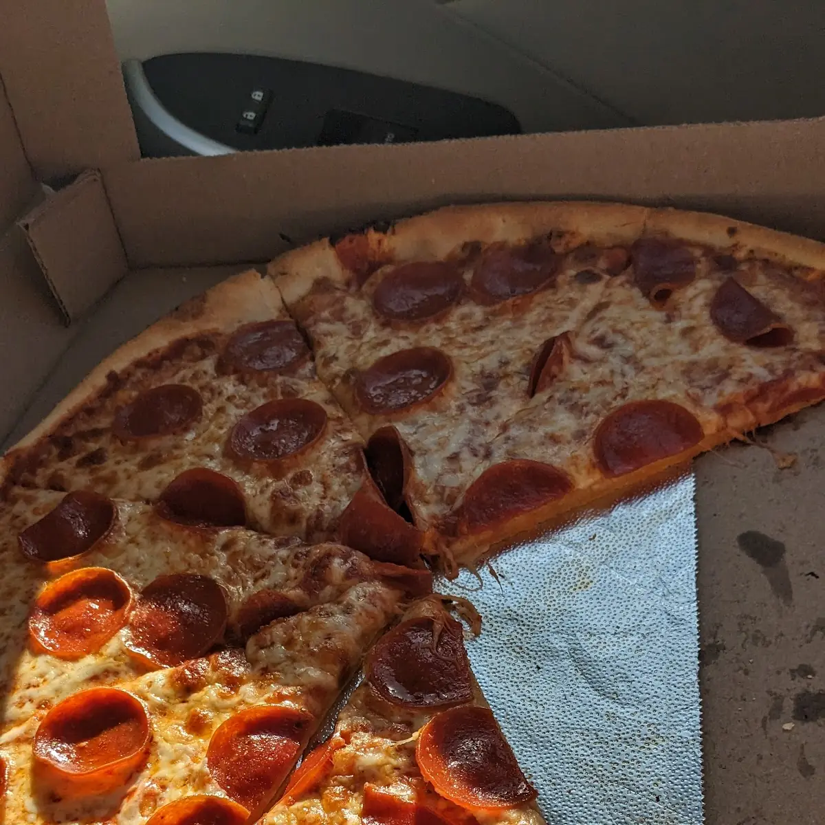 New York Crust Pepperoni Pizza