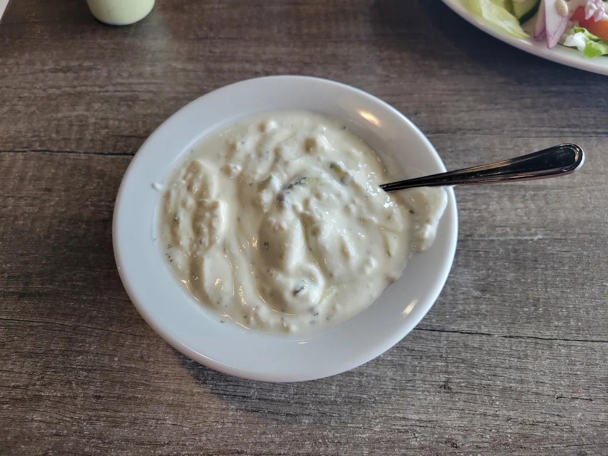 Yogurt with Garlic and Cucumber