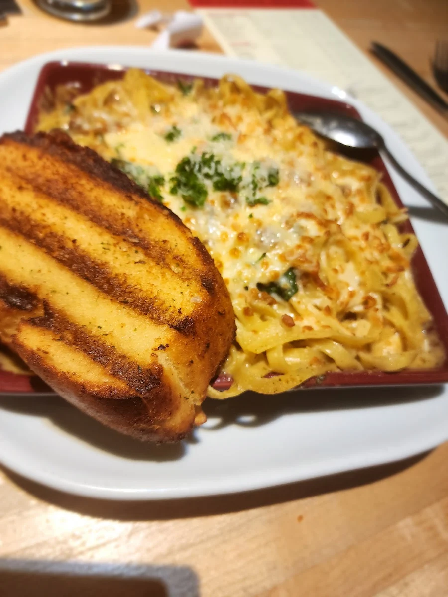 Pasta with Alfredo Sauce