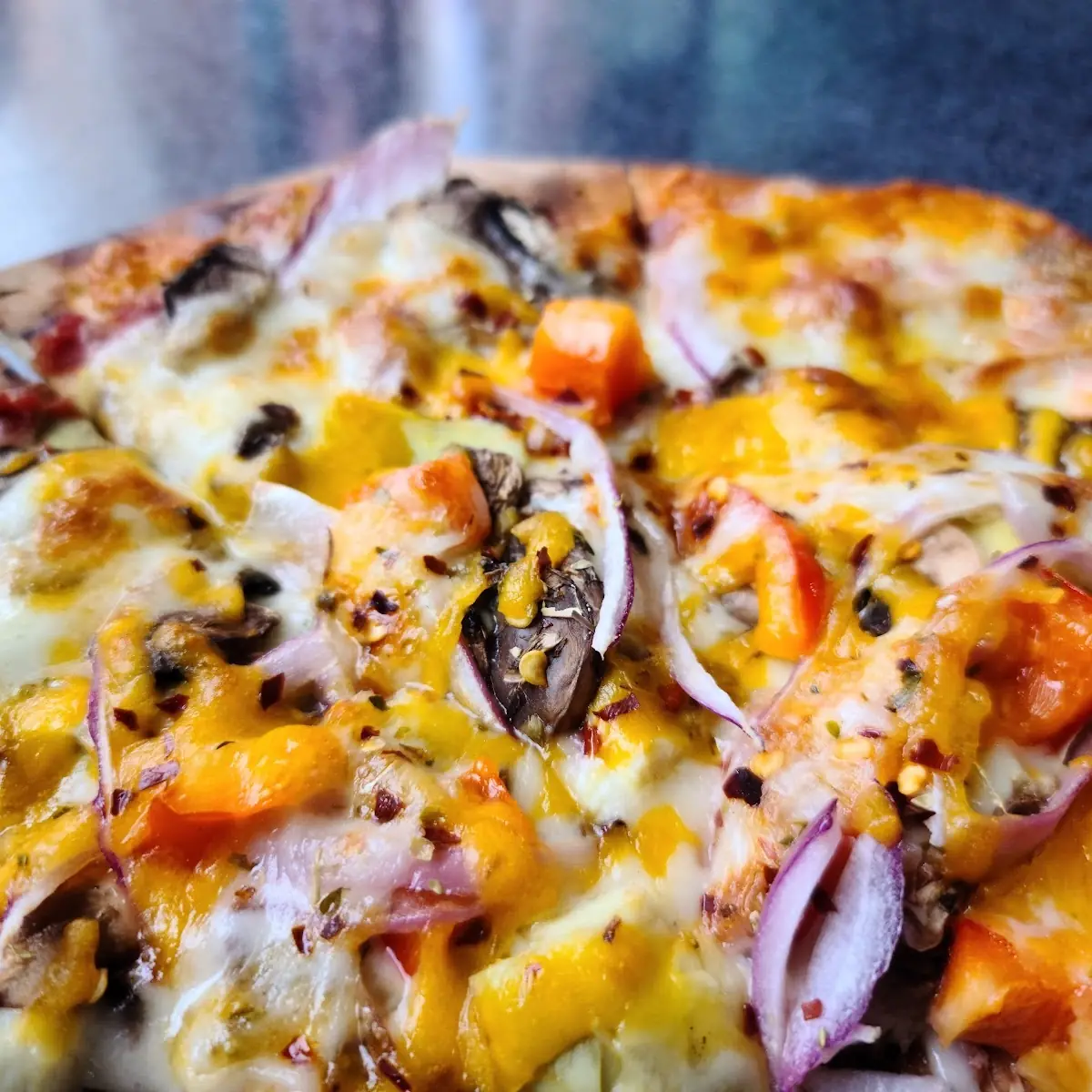 12 Ultimate Veggie Pizza