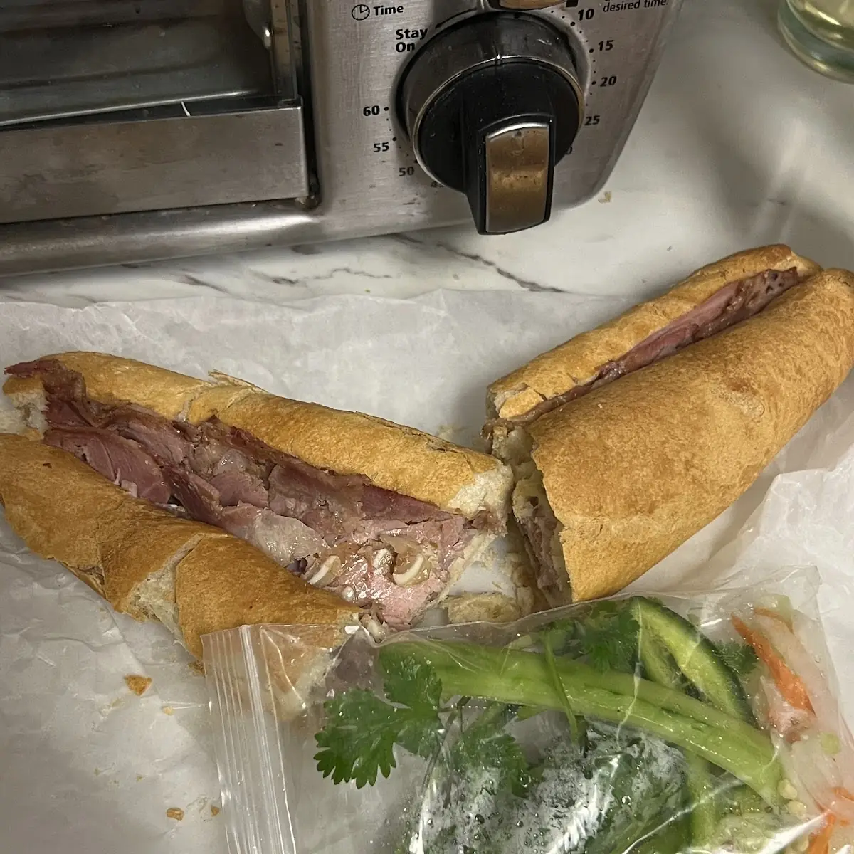 Banh MI Thit Nguội