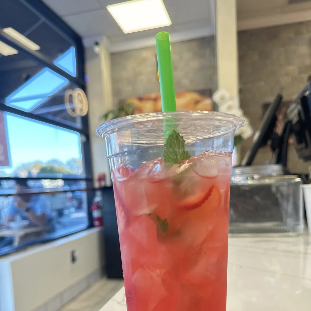 Strawberry Refresher Nuoc Chanh Dau