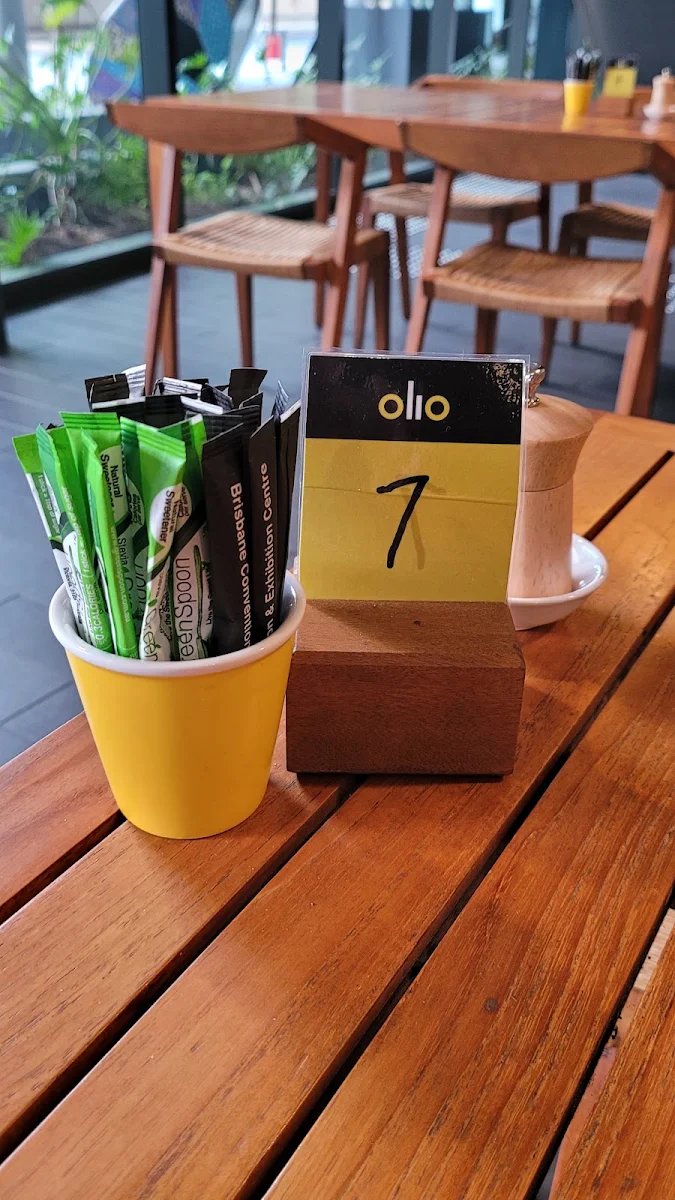 Sugar, Olio Cafe & Bar