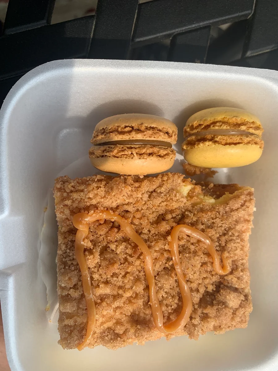 Apple Pie Cheesecake Bar