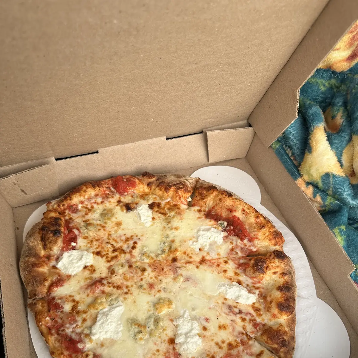 Quatro Formaggi Pizza