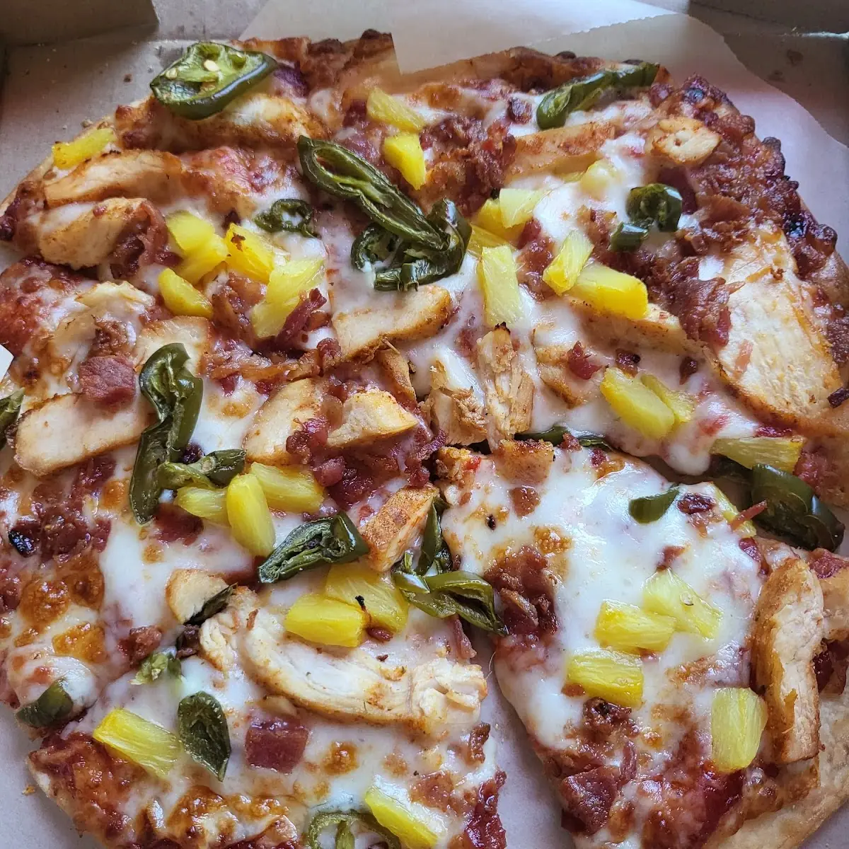 Hot Hawaiian Pizza