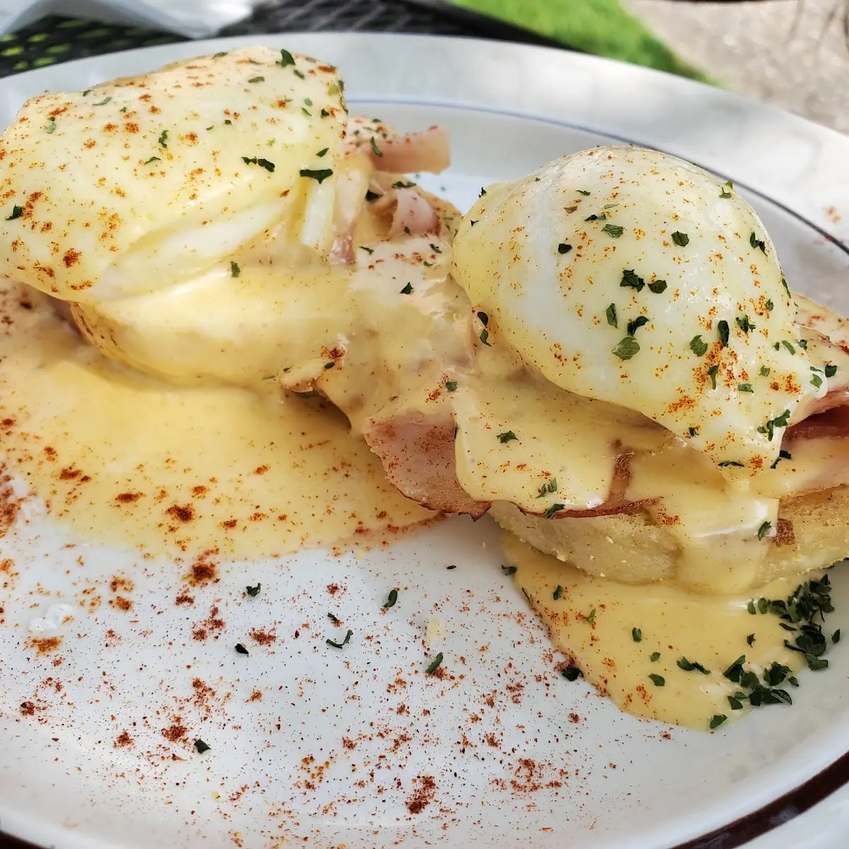 Eggs Benedict