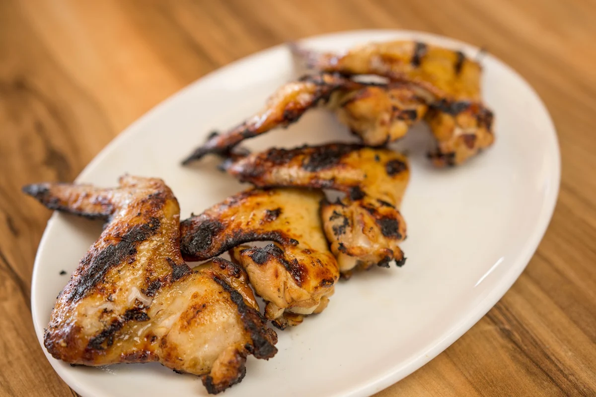 Grilled Wings, Zambeekas Restaurant