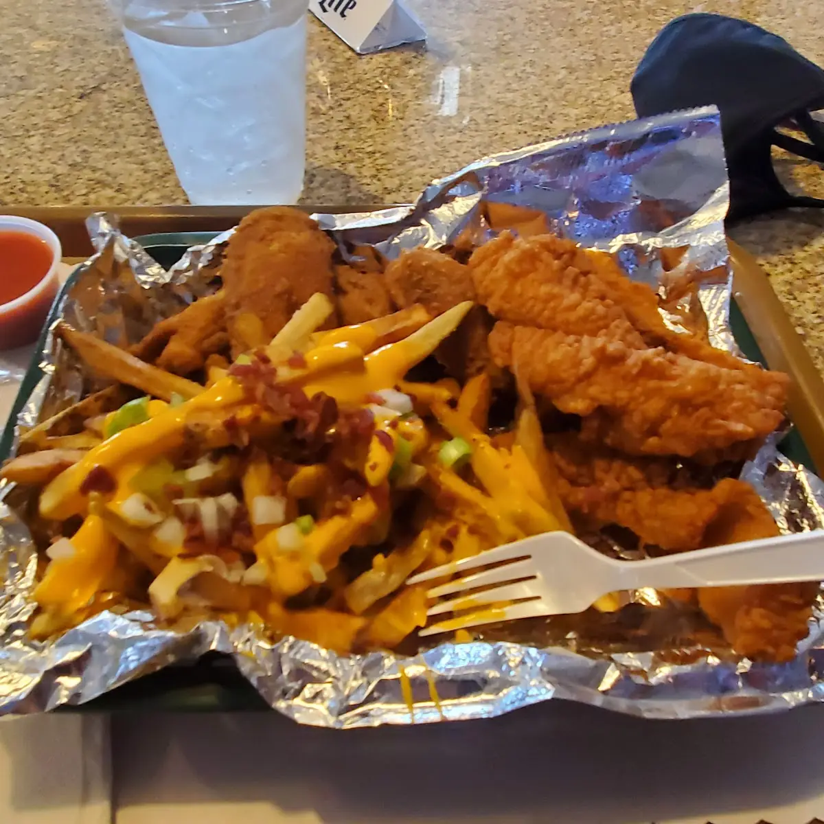 Catfish Wingettes & Loaded Fries