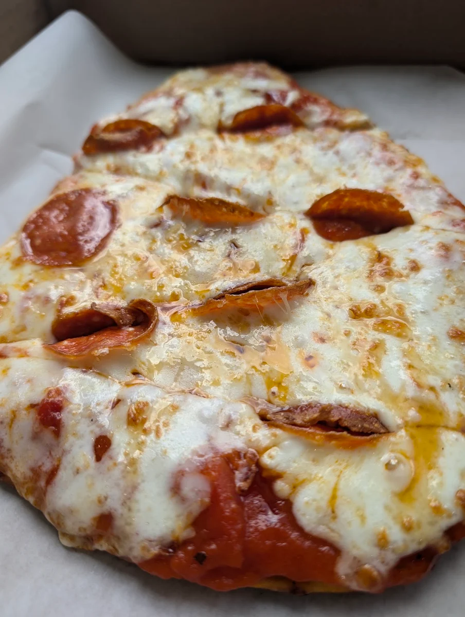 Hot Honey Pepperoni Flatbread Pizza
