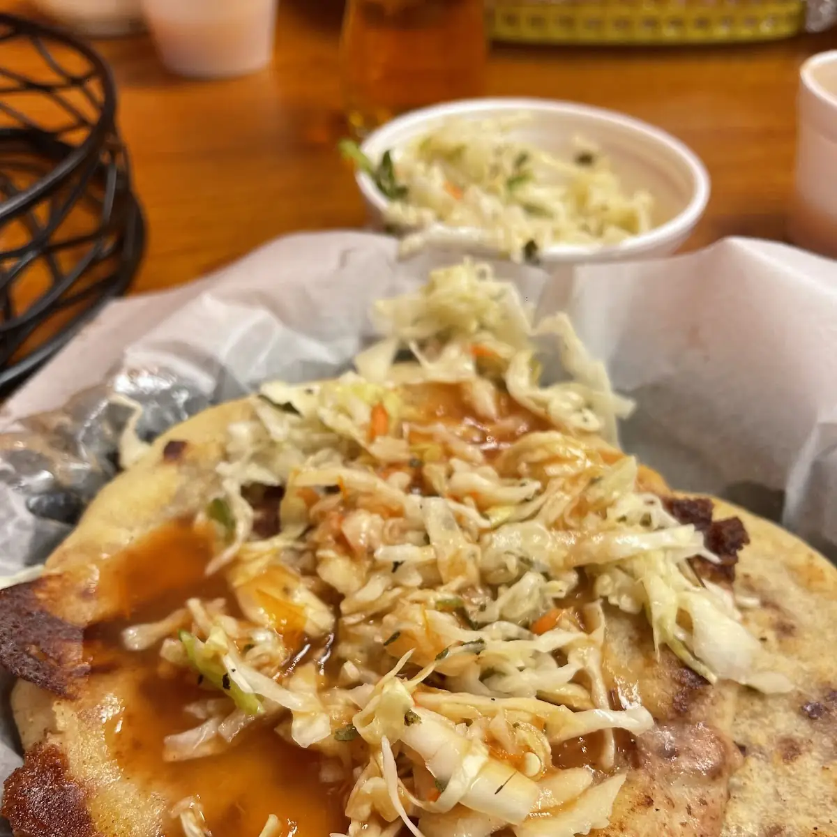 Pupusa Queso Frijoles Y Loroco
