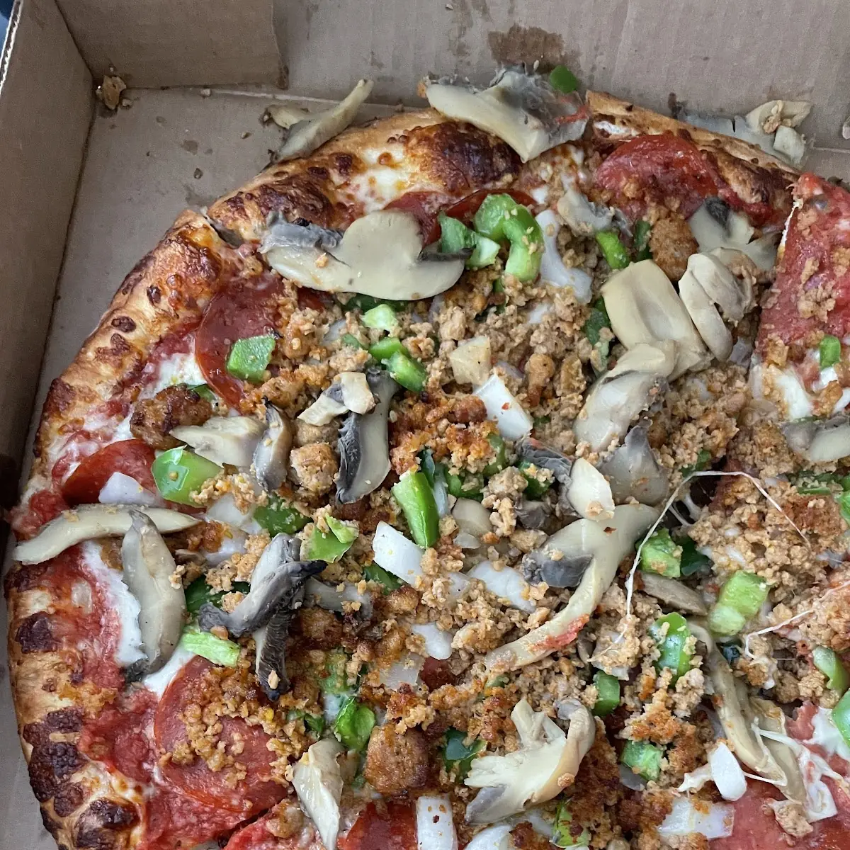 Deluxe Pizza