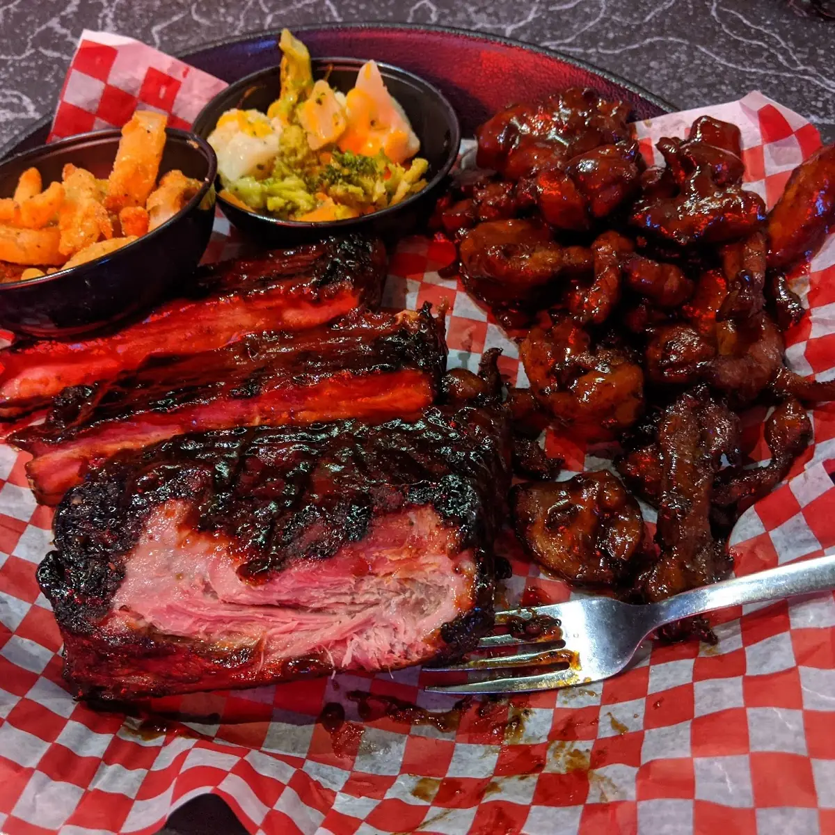 Old-Fashioned Bar-B-Que Pulled Pork Sandwich