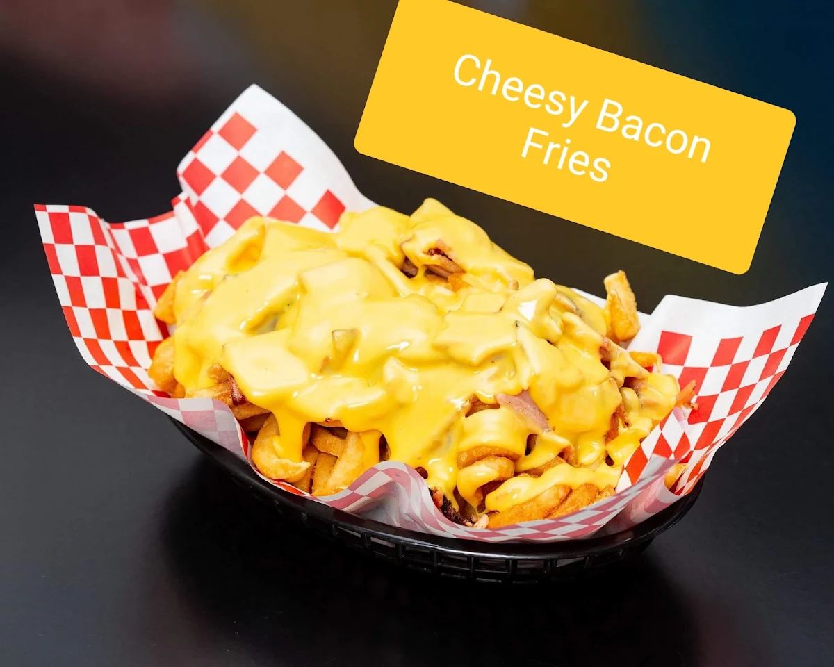Cheesy Bacon Spiral Fries, Texas Diner