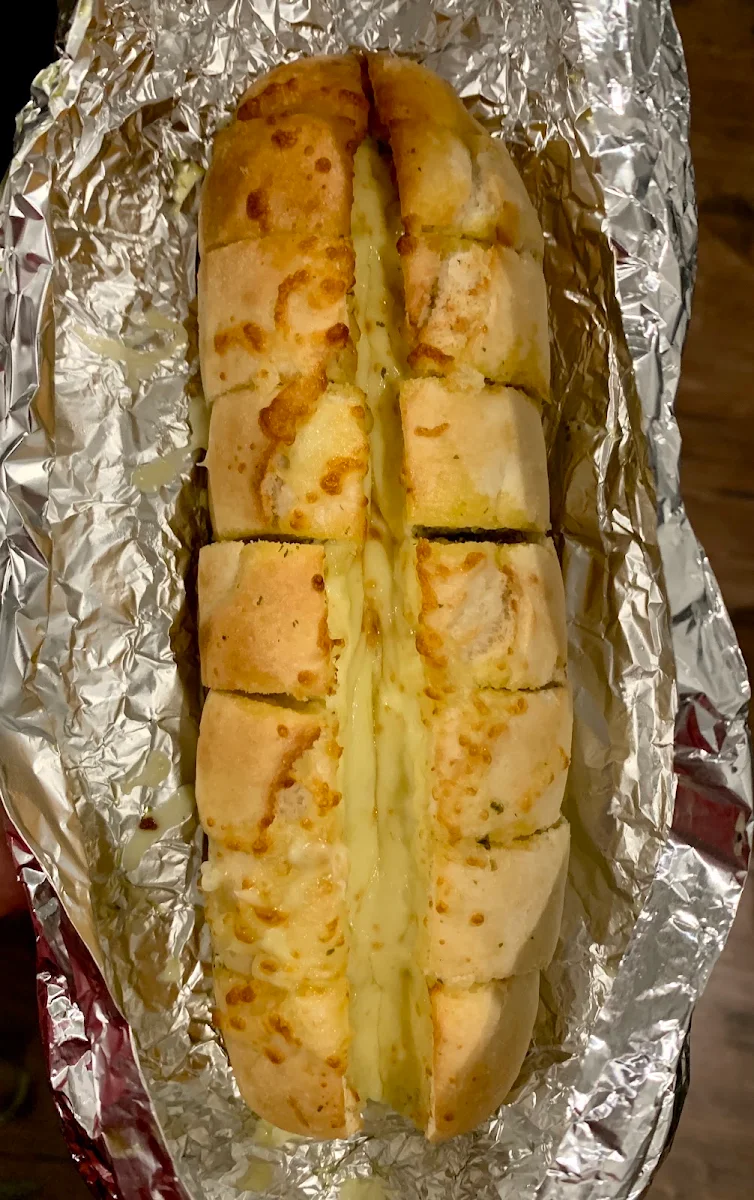 Cheesy Garlic Bread, Texas Diner