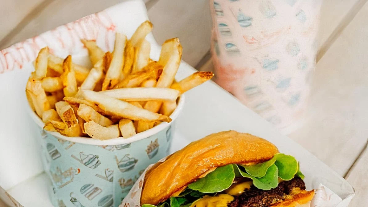Highlights, Betty's Burgers
