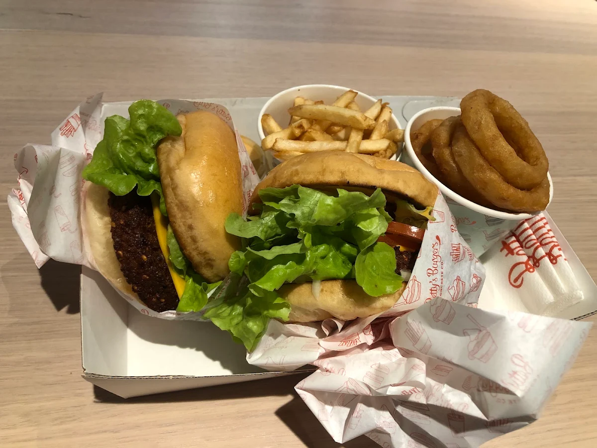Vegan Burger Combo, Betty's Burgers