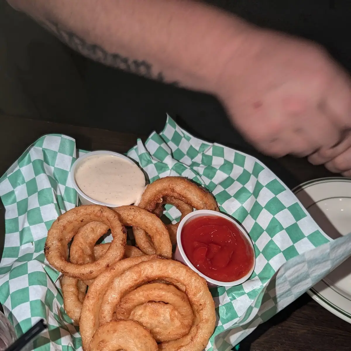 Black & Tan Onion Rings