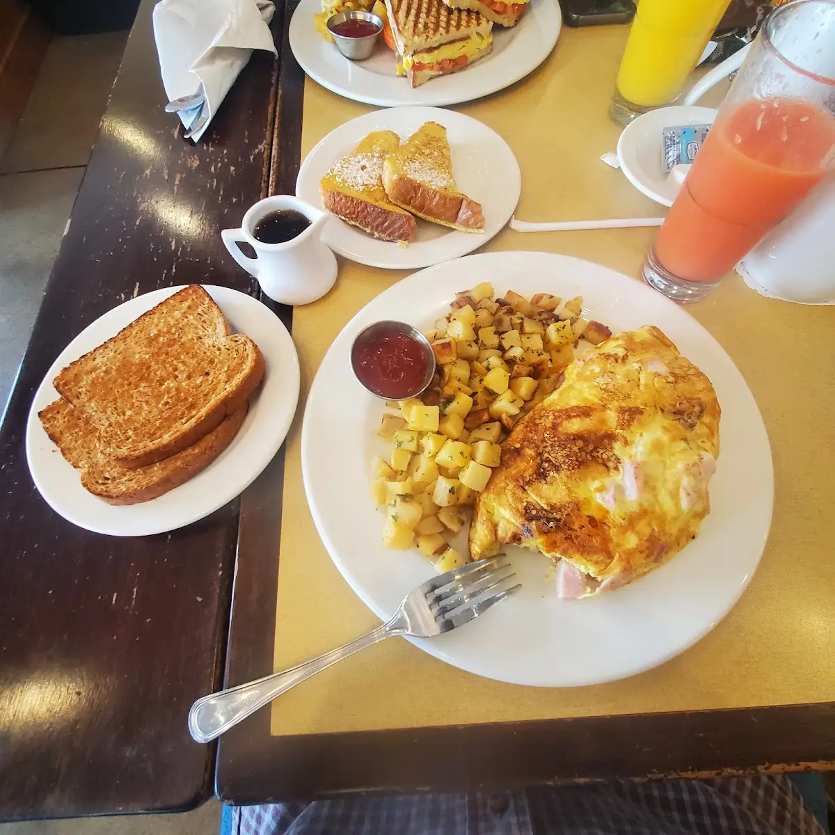 Ham and Cheese Omelette with Toast