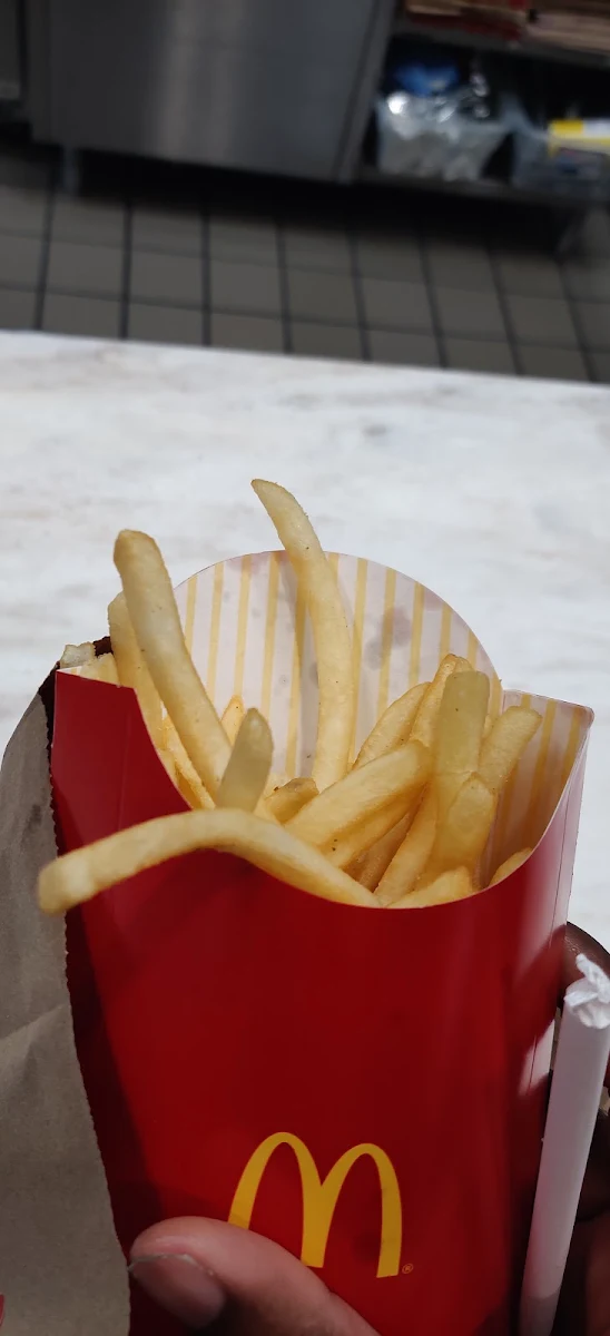 40 PC Chicken Mcnugget & 4 Medium Fries