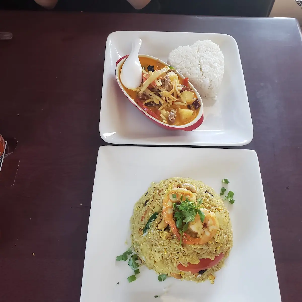 Red Curry and Pinapple Rice
