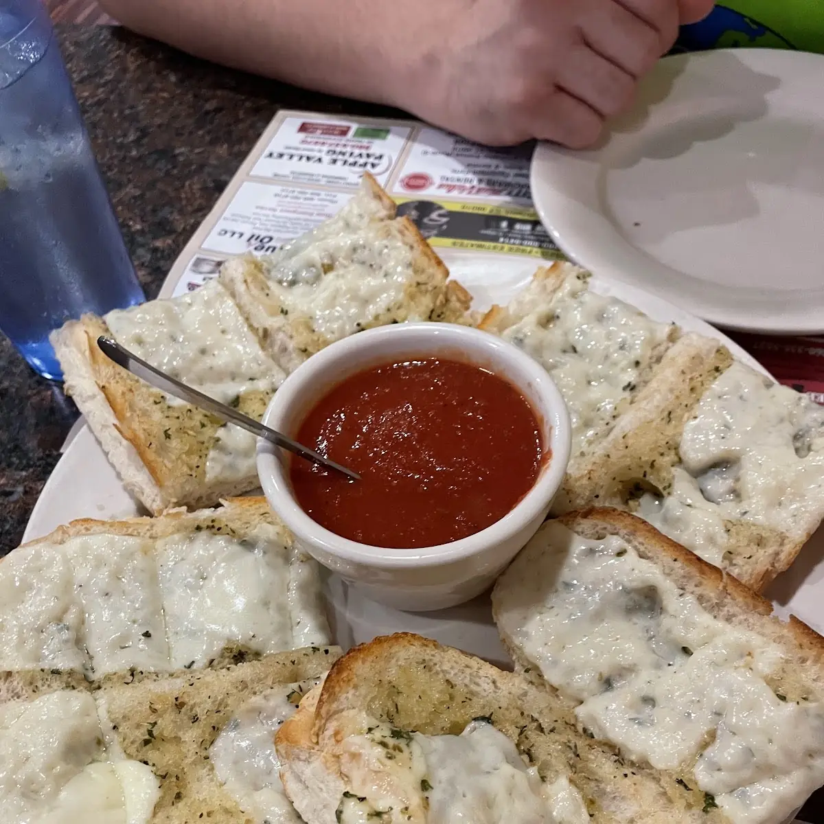 Garlic Bread w Mozzarella