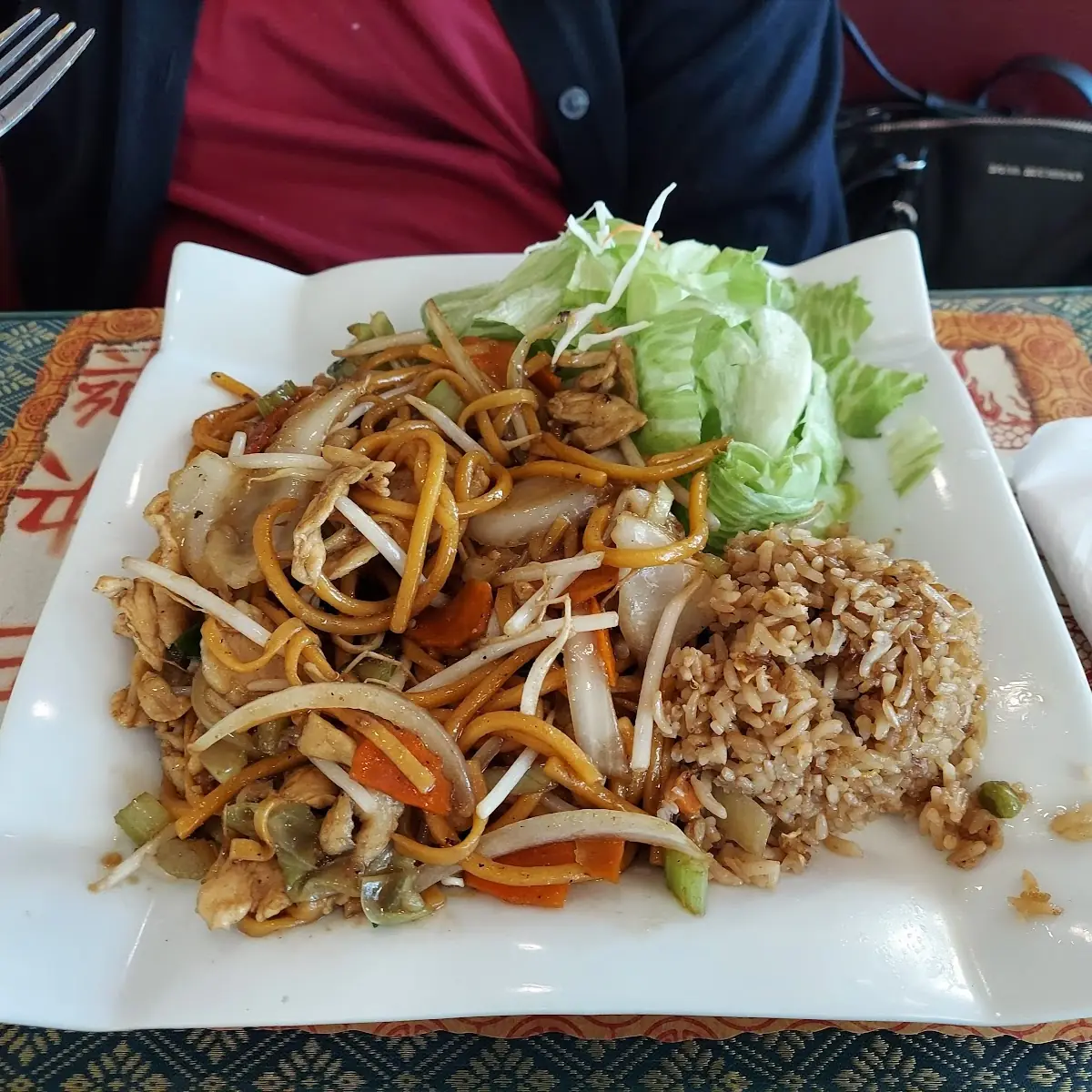 Chicken Lo Mein