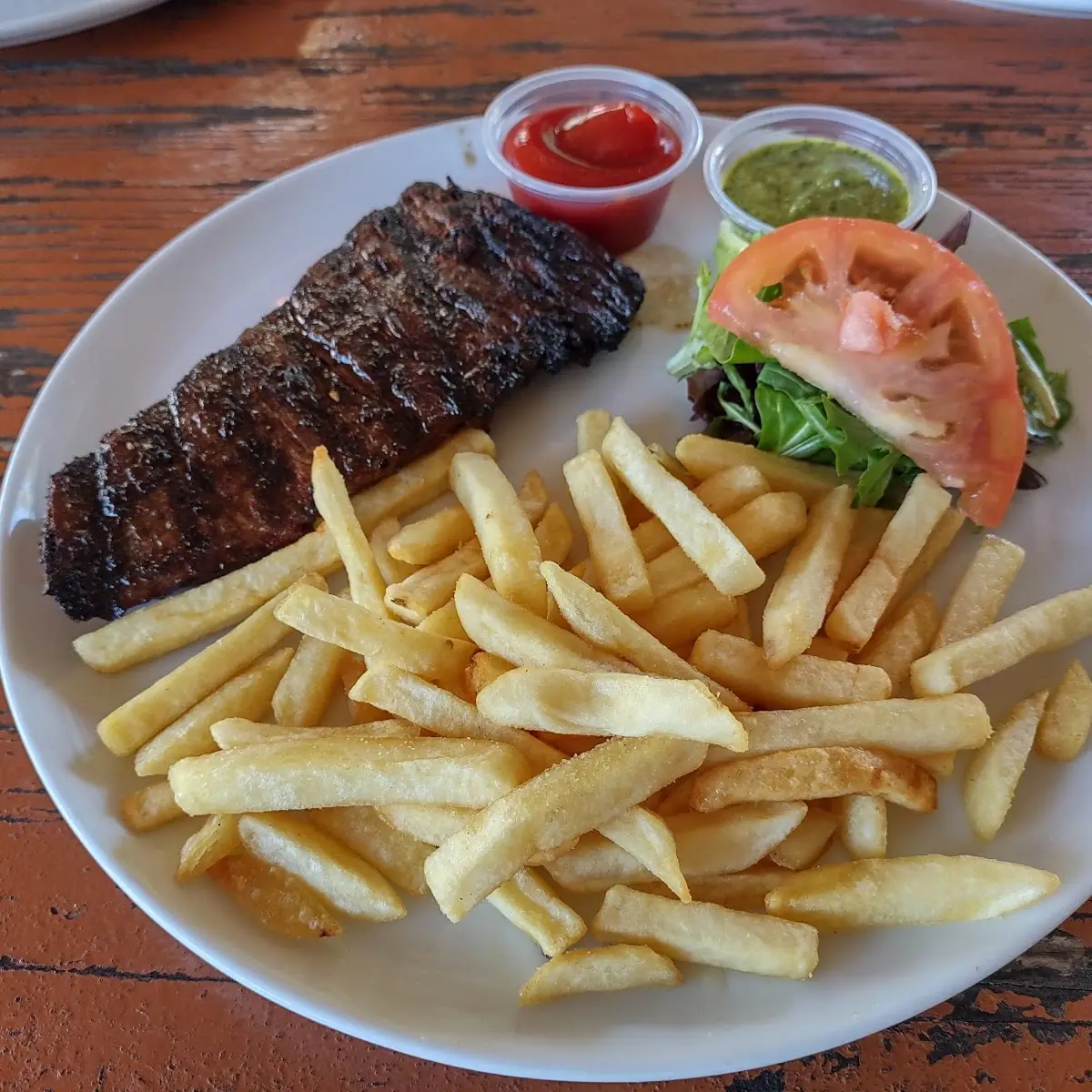 Churrasco Con Papas Fritas