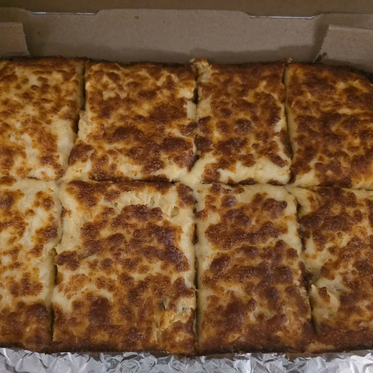 Cheesy Garlic Bread Pizza Style