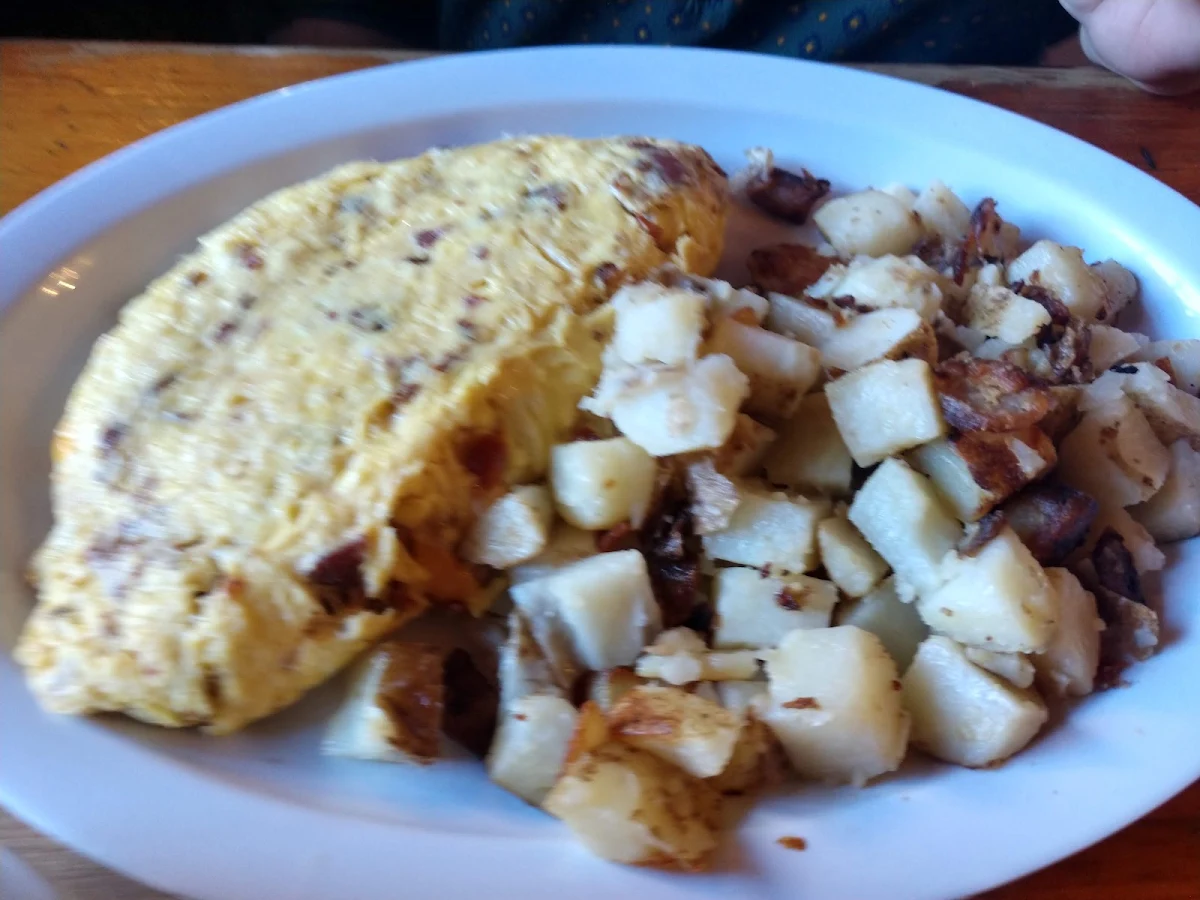 Spinach Bacon Cheddar Cheese and Mushrooms Omelette