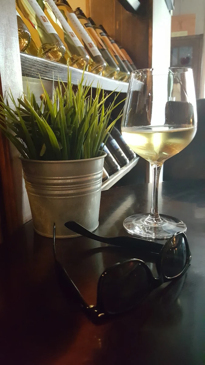 Date Night White Wine Package