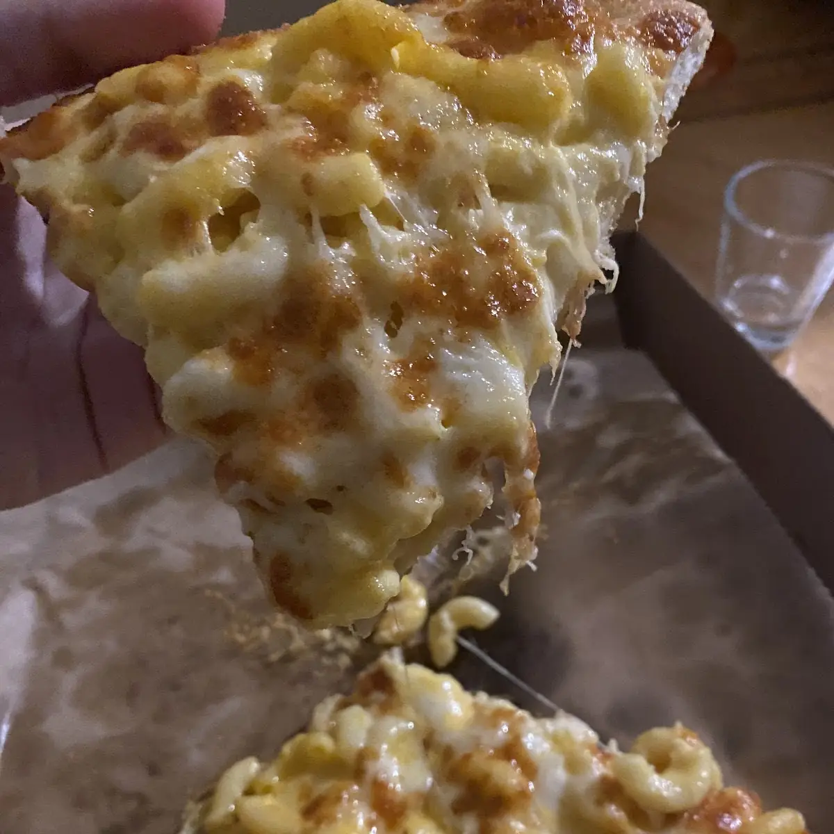 Mac & Cheese Pizza