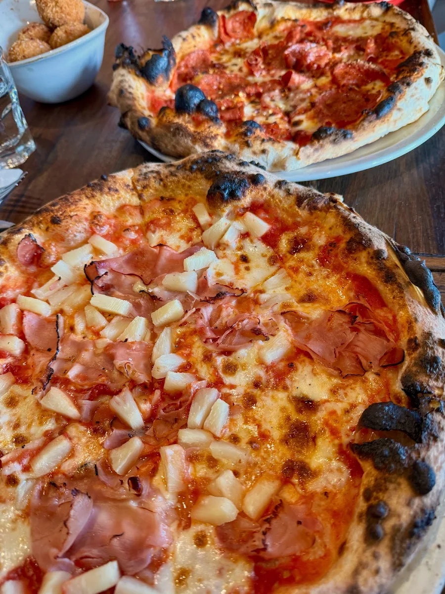 Margherita Pizza and Pasta Dishes, Zero95 Pizza Bar Dromana
